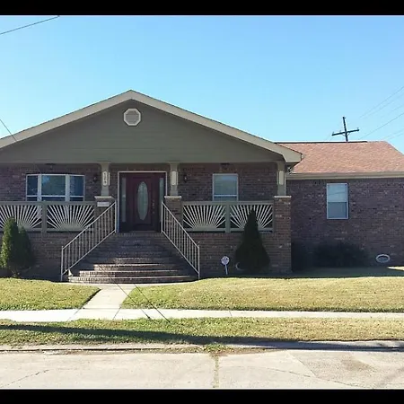 Beautiful 3 Bedroom Home!